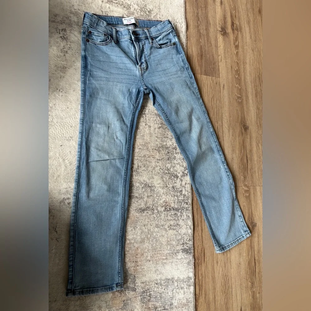 Abercrombie Kids Slim Fit Blue Jeans - Picture 1 of 2